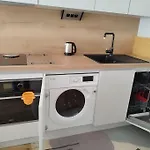 Apartment In The City Centre - Free Garage Parking