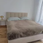 Apartment In The City Centre - Free Garage Parking