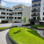 Apartment In The City Centre - Free Garage Parking