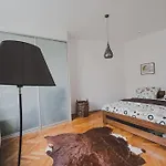 A Cosy Apartment In The City Centre