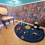 New, Stylish And Spacious Apartment