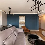 Klingerka Apartment, 25Th Floor With Free Parking And View Of Castle And Danube