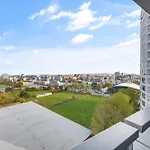 Apartman V III Veziach S Vyhladom, Pri Stadione A S Garazou Zadarmo