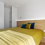Zwirn Stylish Apartement With Parking
