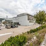 Bytovy Dom Bory