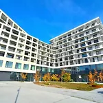 Bris Apartment, 1-2 Guests, Free Parking & Wifi, 4Km Downtown, Bratislava