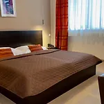 Aston Hotel