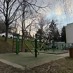 Peaceful Relaxation Apartment - Free Parking