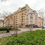 Newly Renovated 1-Room Apartment In Historic Center