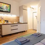 Modern Apartment In Historic City Center Old Town Bratislava