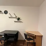 Private Room 1 Km From Center With Kitchen