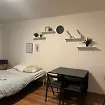 Private Room 1 Km From Center With Kitchen