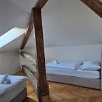 Laurinska 1 Apartments