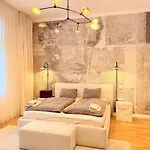 Moderny Apartman V Centre Bratislavy