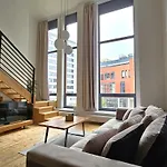Spacious Modern Loft, 2 Bedrooms, 95M2, Free Parking