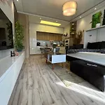 Cozy Apartment Close To The City Center