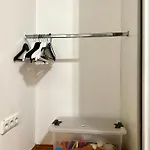 Modern & Cozy Apartment Near Hockey & Football Arena