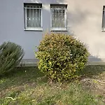 Authentic Self Check-In Apartment In Vibrant Ruzinov Area, Komarnicka 42, Bratislava