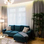Premium 110 Sqm Apartment In The Historical Center