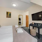 Reverie Hotel