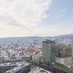 Skypark Tower 3- Free Parking And City Views
