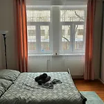 Anthony Apartment In City Center