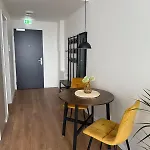 Cozy Apartment In Downtown