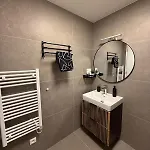 Cozy Apartment In Downtown