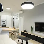2I Apt With Terrace, New Building, Luzna 26