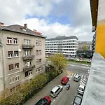 Byt S Velkou Terasou A Balkonom V Centre Mesta!