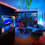Skyline Elegance With Free Parking