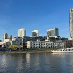 River Front Mezonet Eurovea