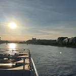 Elite River View