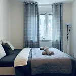 Good Vibes Only - Spacious Residence