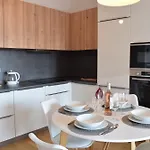 Luxury Apartment Castle View Free Garage