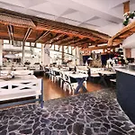 Aplend City Bastova 1