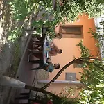 Juraj\'S Outback Hostel