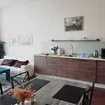 Apartment Breeze