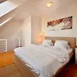 Twin City Rooftop By Ambiente