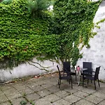 Kate & Jenny - Two-Level Apartment In The Old Town
