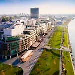 Panorama Tower- Modern Apartment With Parking