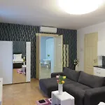 Aapartamentoos