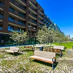 Luxury, Bright Studio With Parking And Balcony In Bratislava Center