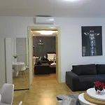 Aapartamentoos