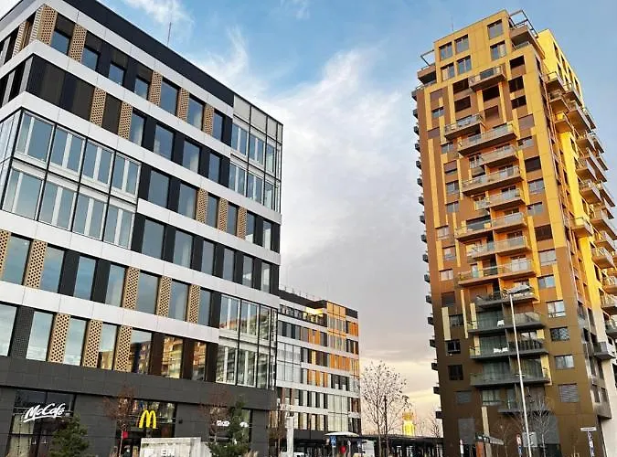 Ein Park Apartment With Free Parking