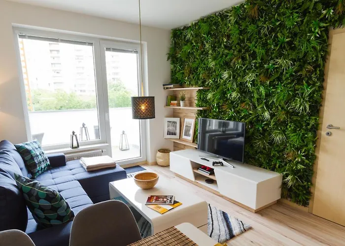 Spacy Modern Apartment Near Hockey Stadium