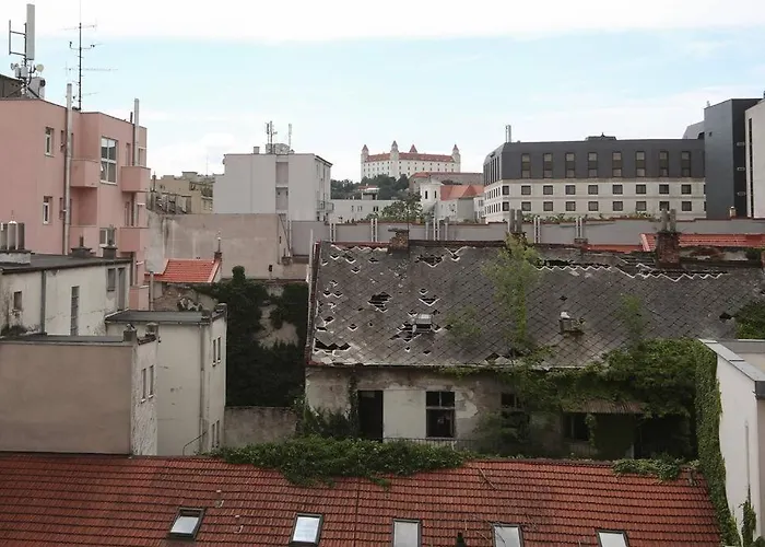 Old Town Sunrise Apartment