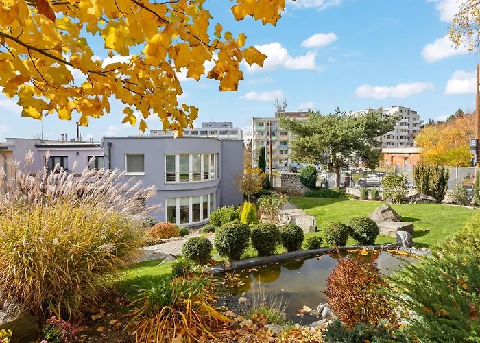 Family Apartment With Garden View