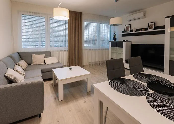 Skau Dunajska 58A Apt3