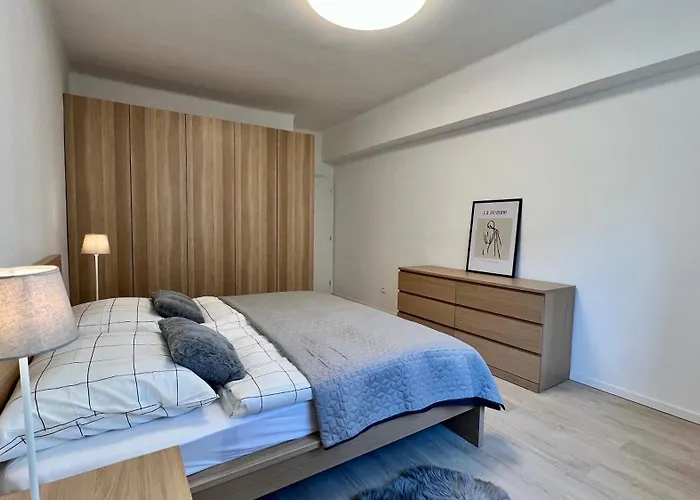 Priestranny Apartman Blizko Centra